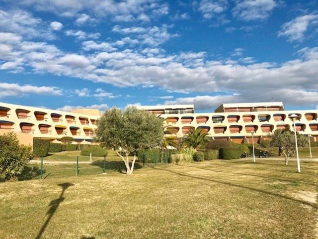 As20085 - Studio Spacieux Avec Piscine Et Parking Commun Le Grau-du-Roi Dış mekan fotoğraf
